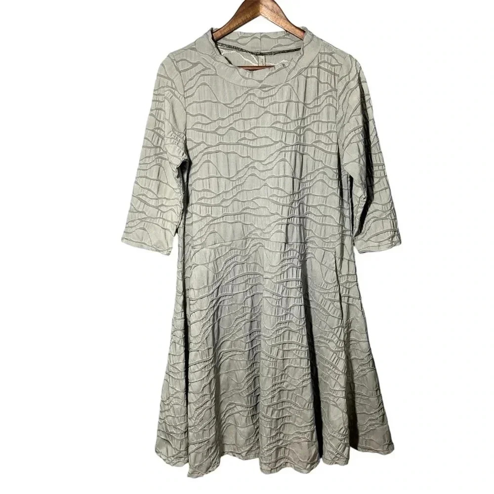 Cynthia Ashby Textured Dress Womens‎ size Small